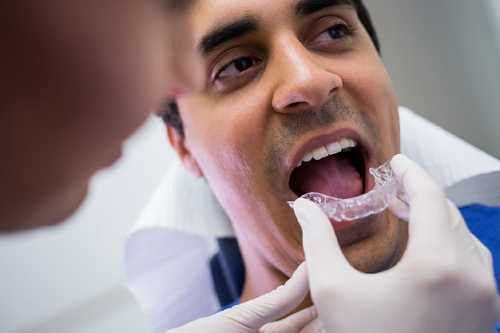 乳牙滯留的原因是什麽？應如何處理？