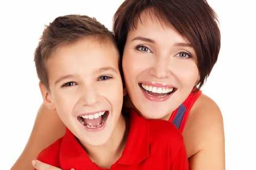 引發氟斑牙的原因是什麽？
